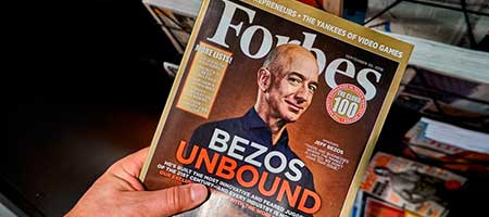 Джефф Безос продал часть акций Amazon