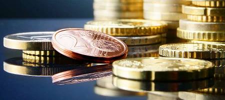 Рынок продолжает продавать евро